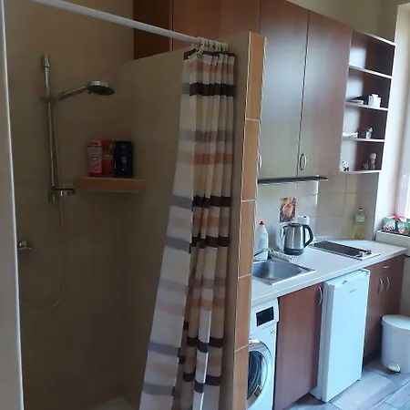Homestay Cute Close To The Center *